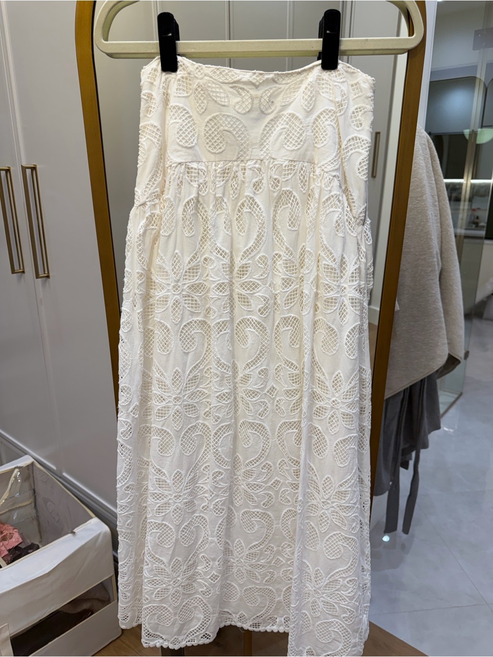 Saylor White Lace Skirt